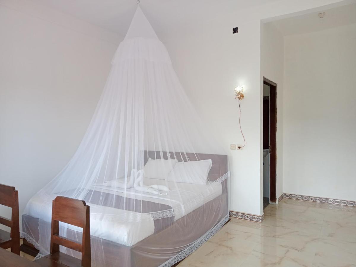 Aris Homestay And Warung Made Munduk Buitenkant foto