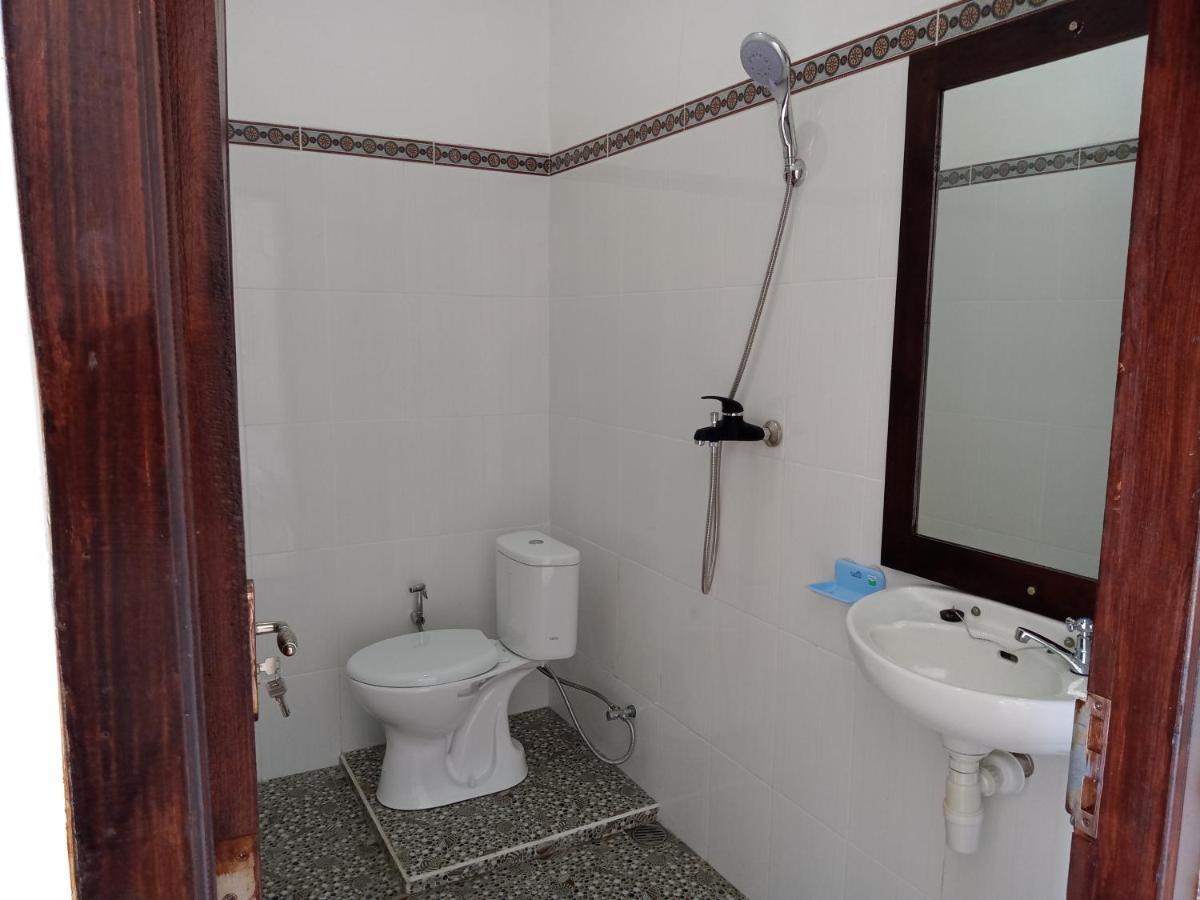 Aris Homestay And Warung Made Munduk Buitenkant foto