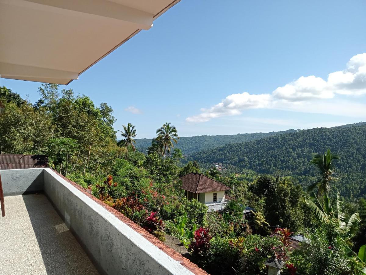 Aris Homestay And Warung Made Munduk Buitenkant foto