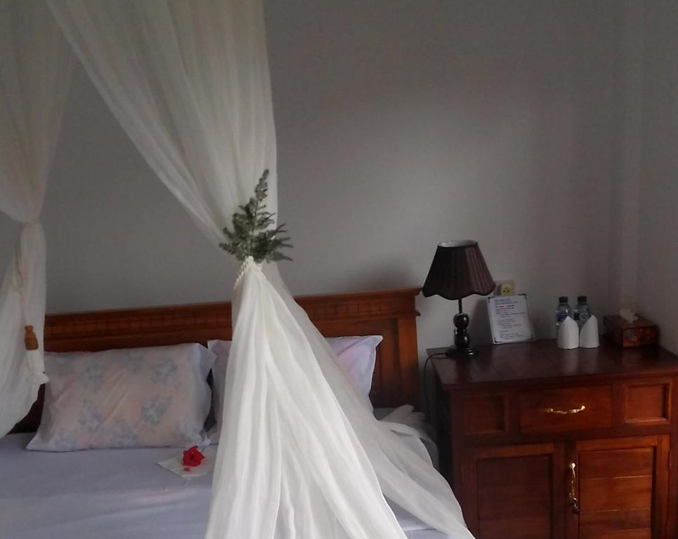 Aris Homestay And Warung Made Munduk Buitenkant foto