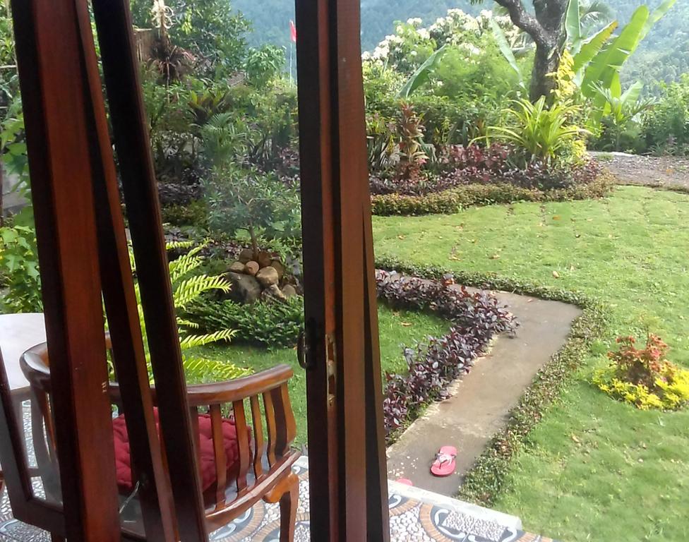 Aris Homestay And Warung Made Munduk Buitenkant foto