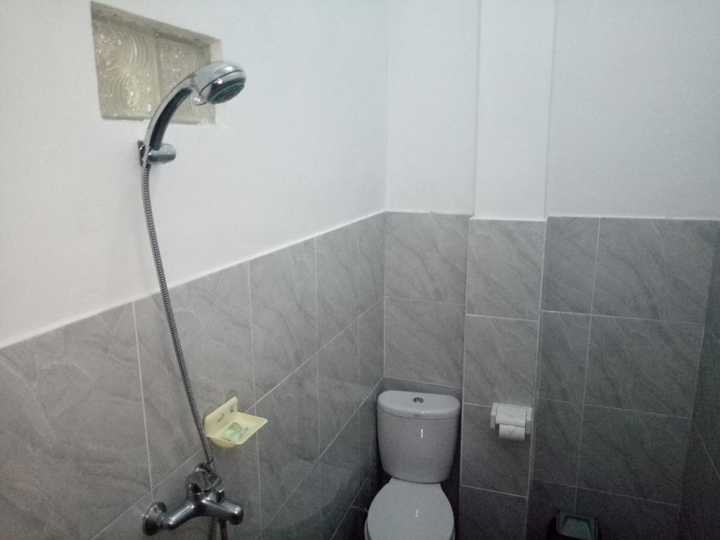 Aris Homestay And Warung Made Munduk Buitenkant foto