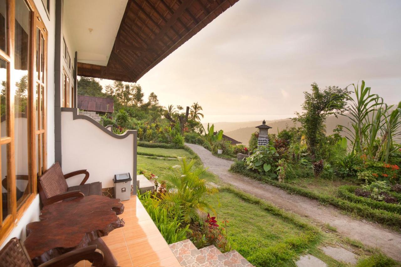 Aris Homestay And Warung Made Munduk Buitenkant foto