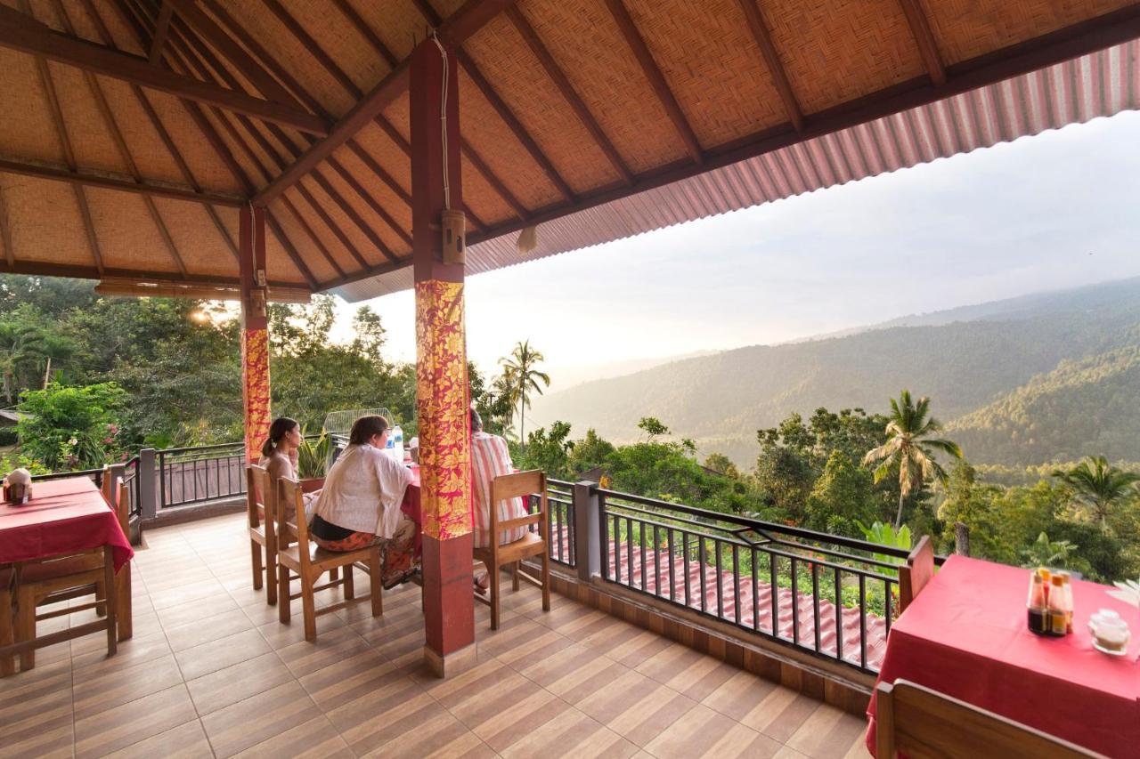 Aris Homestay And Warung Made Munduk Buitenkant foto